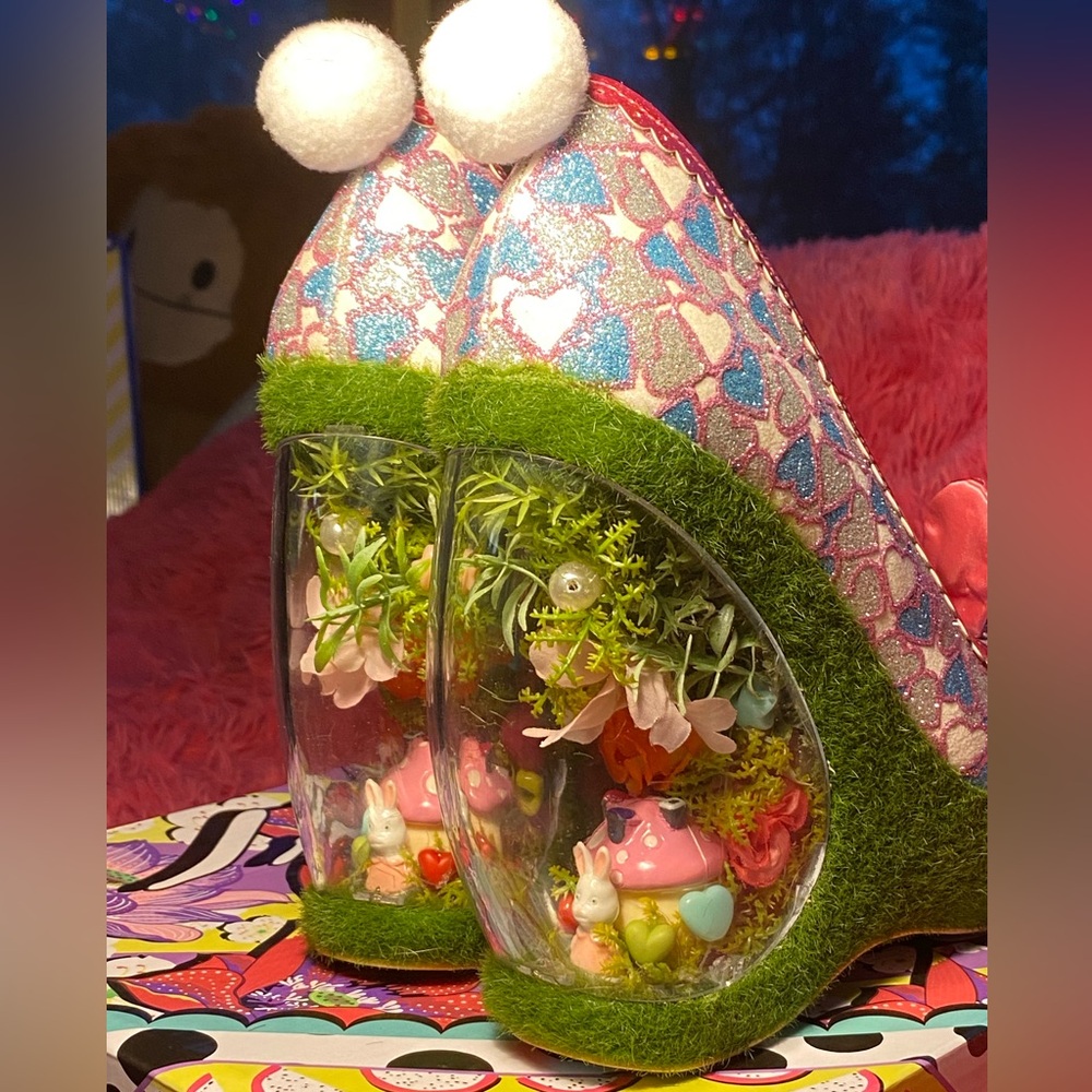 RARE Irregular Choice “Hop 2 It!” Bunny wedges,clear globe heel w/spring scene,9 - Picture 10 of 16